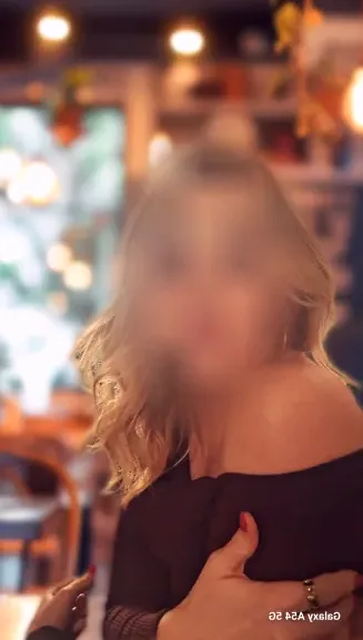 Aada, 40