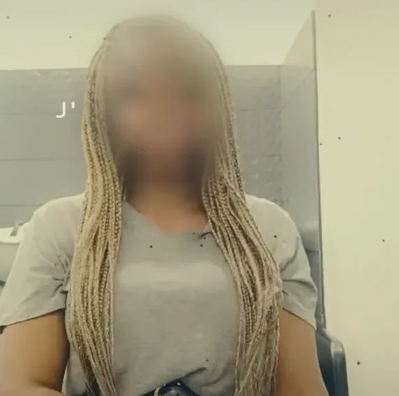 Aada, 39