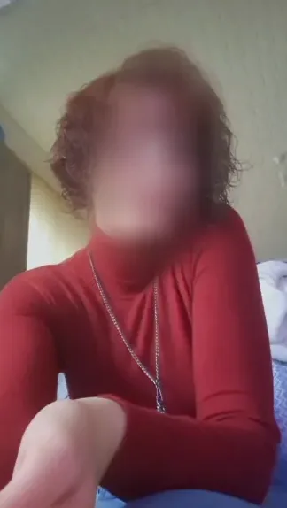 Cecilia, 40