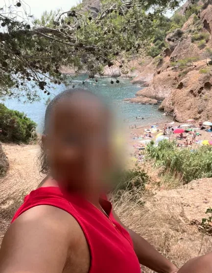 Helmi, 33