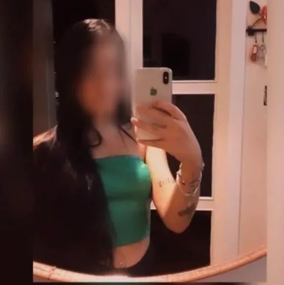 Jenni, 20