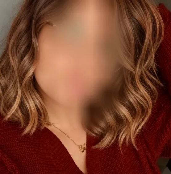 Olivia, 21