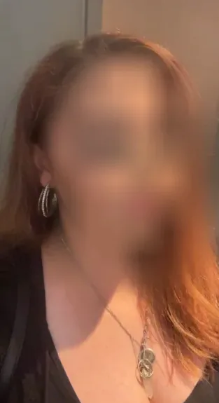 Siiri, 24