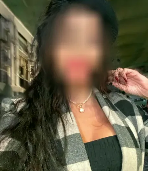 Sofia, 40