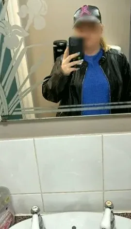 Tiina, 21