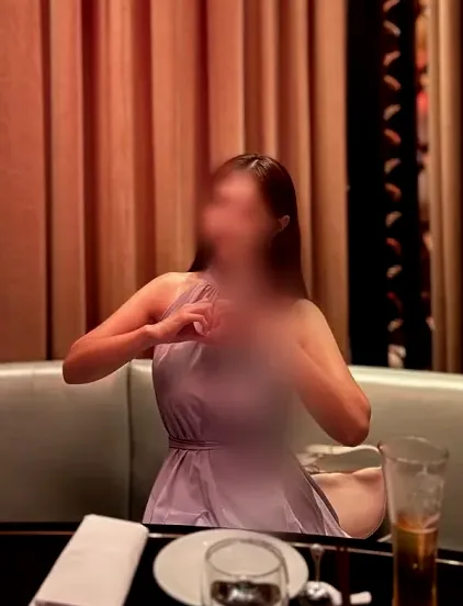 Ulla, 30